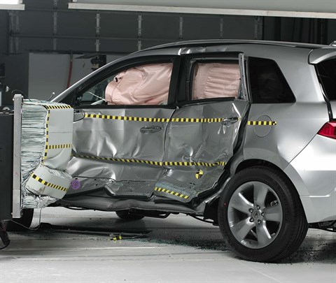 2022 Acura RDX Passes the Updated IIHS Side Crash Test With Flying