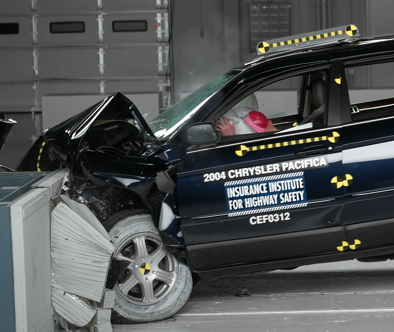 Chrysler pacifica hot sale crash test