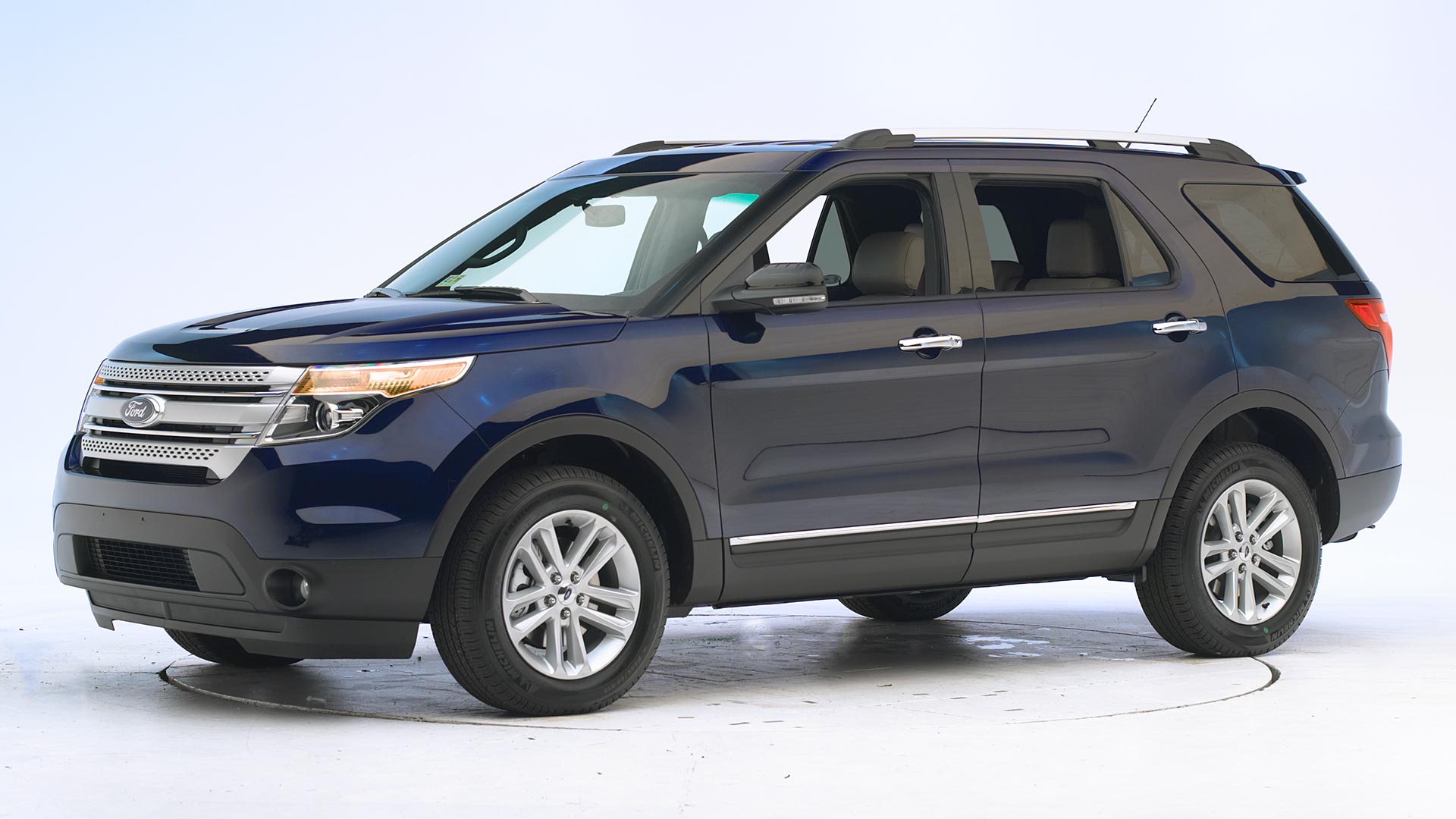 Как выглядит ford explorer