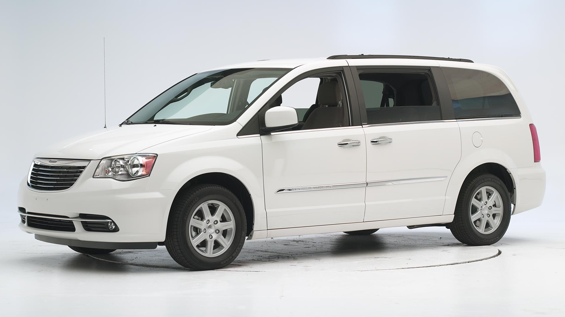 chrysler town and country van