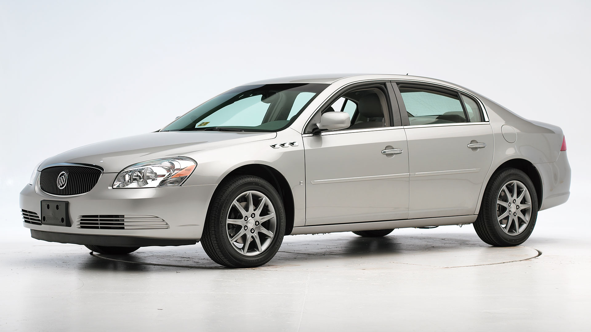 Buick Lucerne 2006 Specs