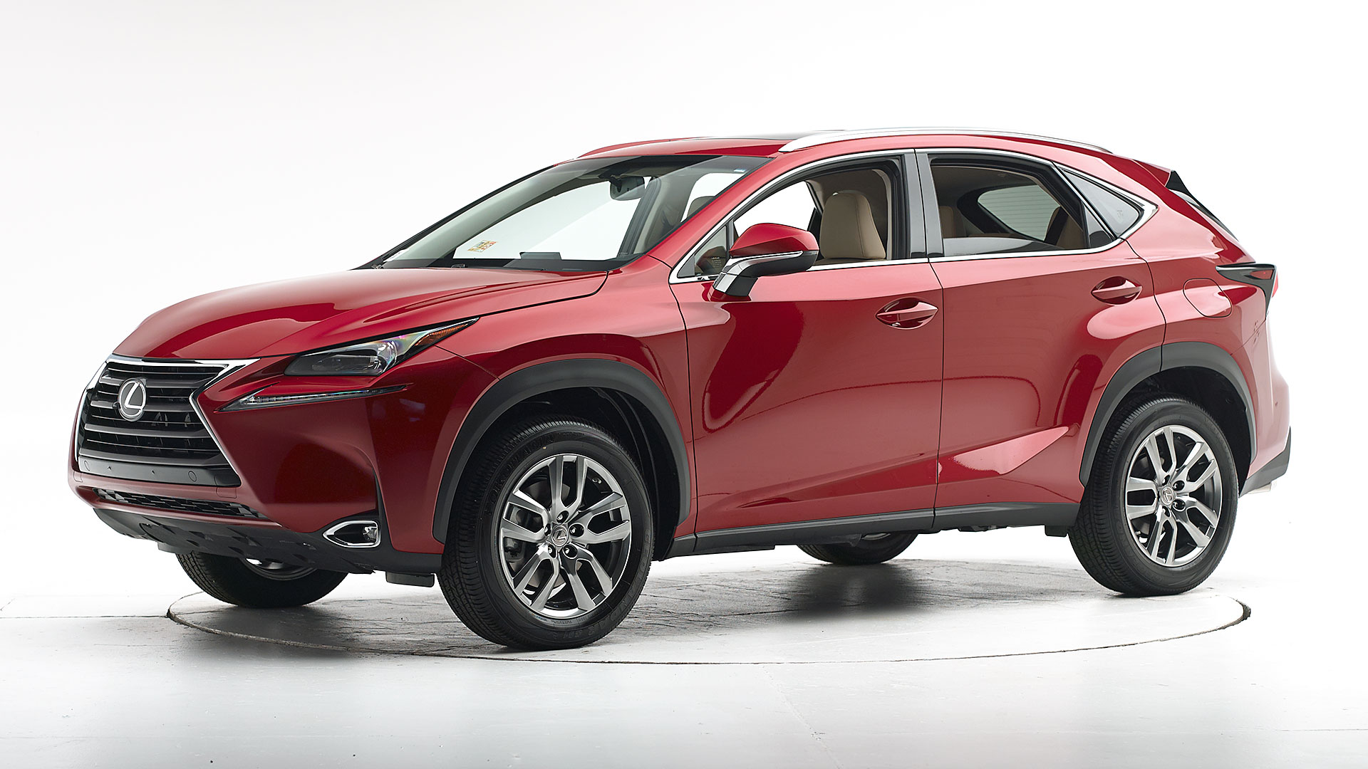 17 Lexus Nx