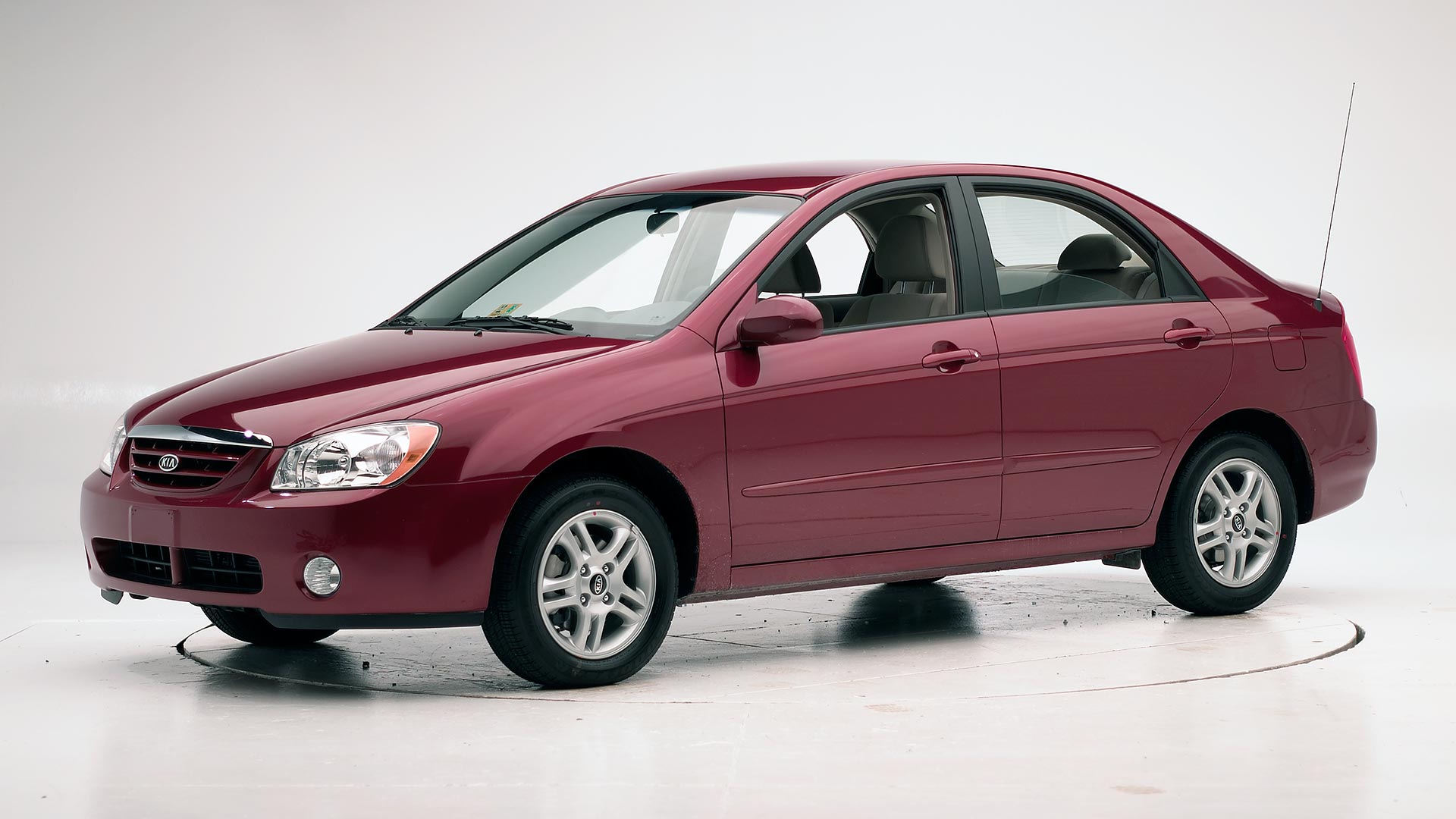 Kia spectra 2007 года