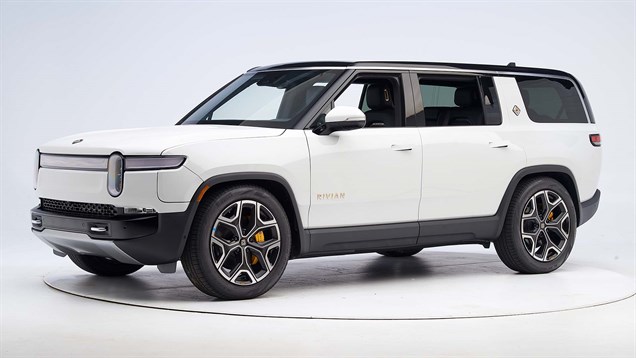 2022 Rivian R1S