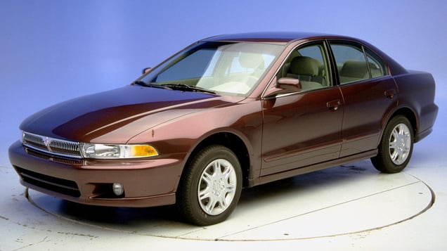 2000 Mitsubishi Galant 4-door sedan