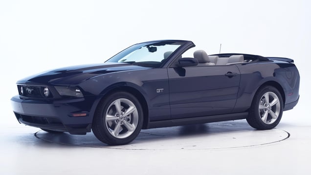 2014 Ford Mustang 2-door convertible