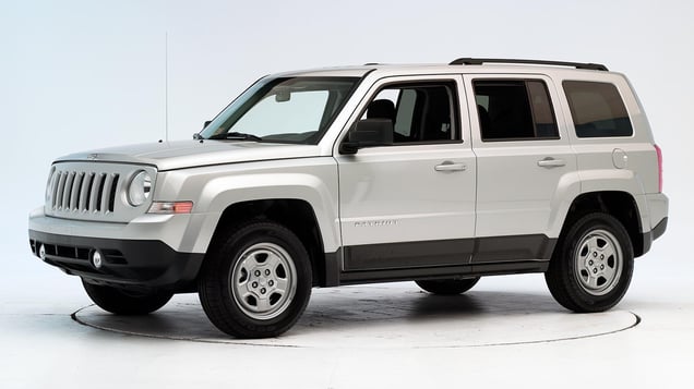 2014 jeep patriot features