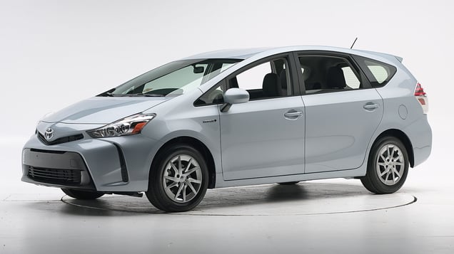 2015 Toyota Prius v 4-door wagon