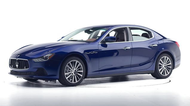 2016 Maserati Ghibli 4-door sedan