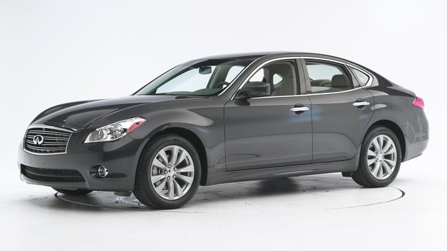 2013 Infiniti M37/M56 4-door sedan