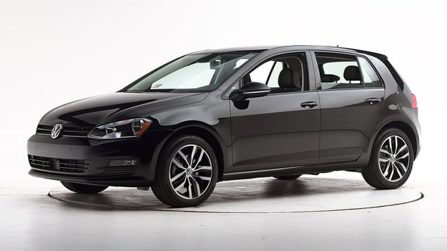 2016 Volkswagen Golf 4-door hatchback