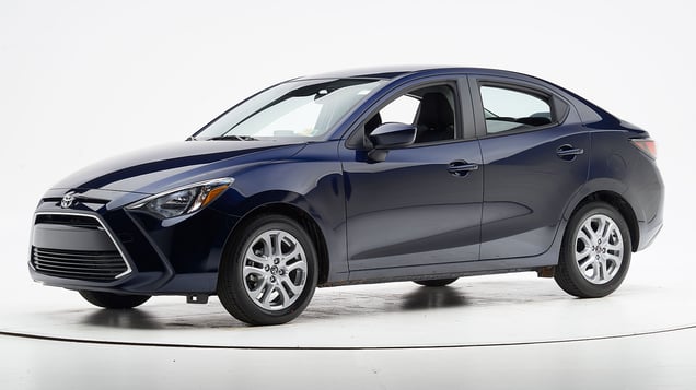 2019 Toyota Yaris 4-door sedan