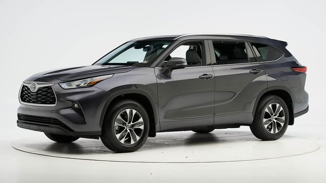 2020 Toyota Highlander 4-door SUV