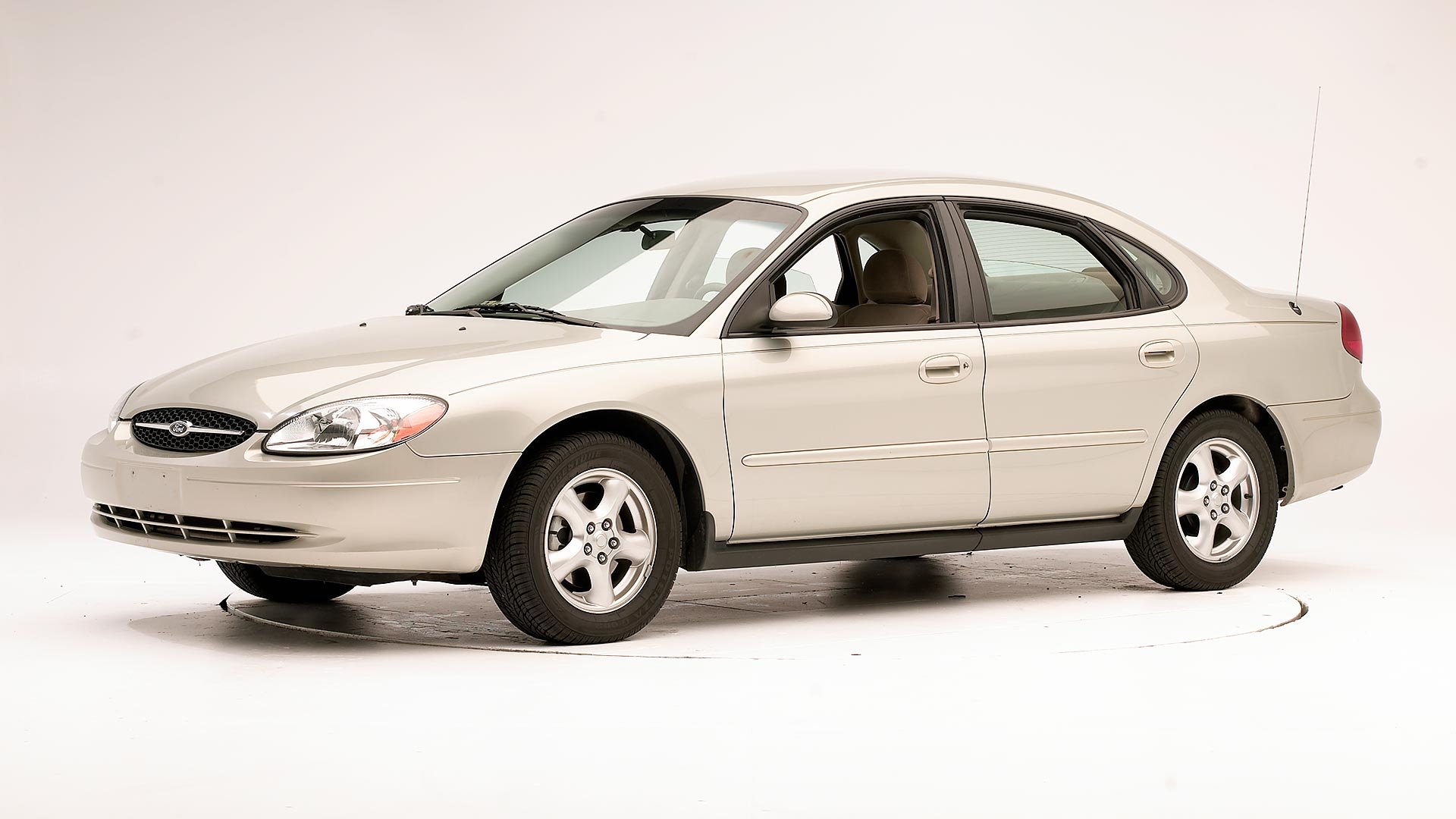 2003 Ford Taurus