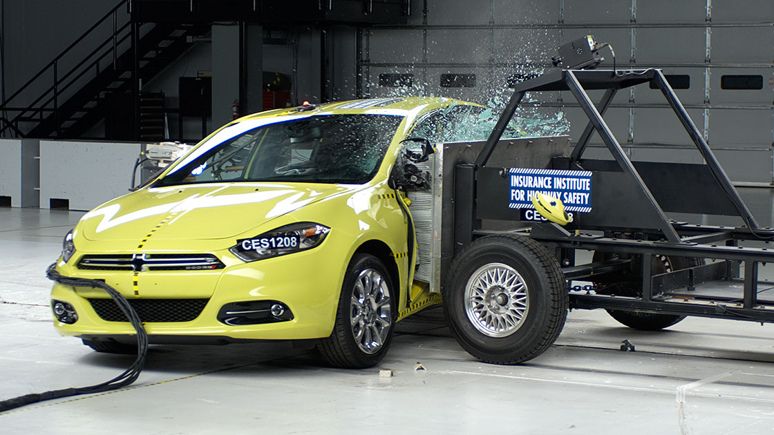 Four 2013 model year vehicles earn IIHS Top Safety Pick