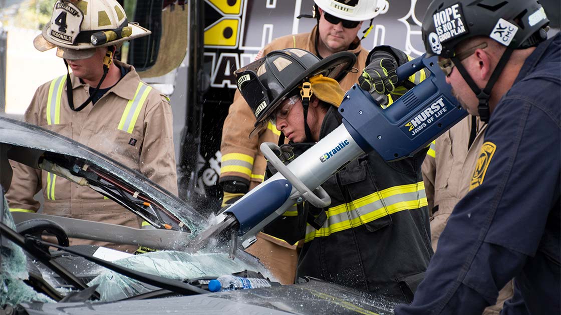 iihs-hosts-first-responder-emergency-extrication-training-program